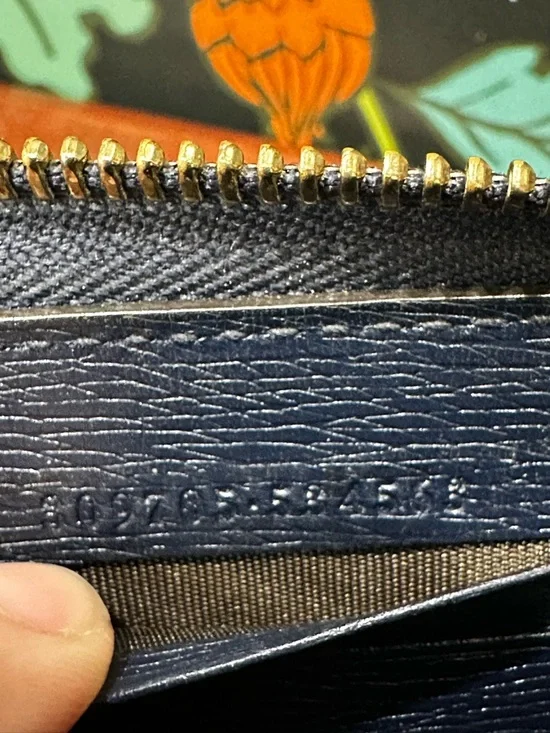 Gucci Heart Print Zip Around Wallet – Navy & Red with COA - Picture 11 of 11